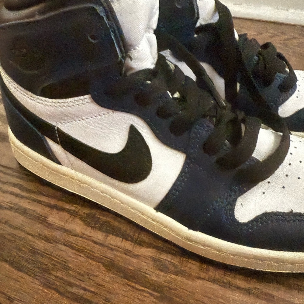 Nike Black and White High-Tops